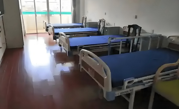 陈佩斯电影《戏台》：嬉笑过后，无尽悲凉